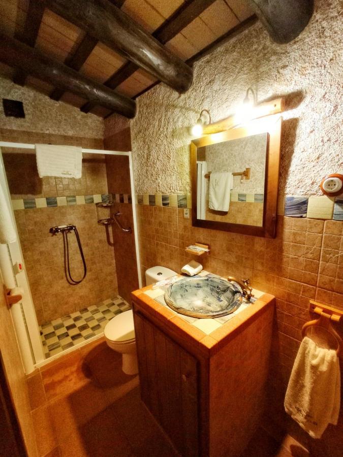 Masia Can Felip B&B Llinars del Vallès Kültér fotó