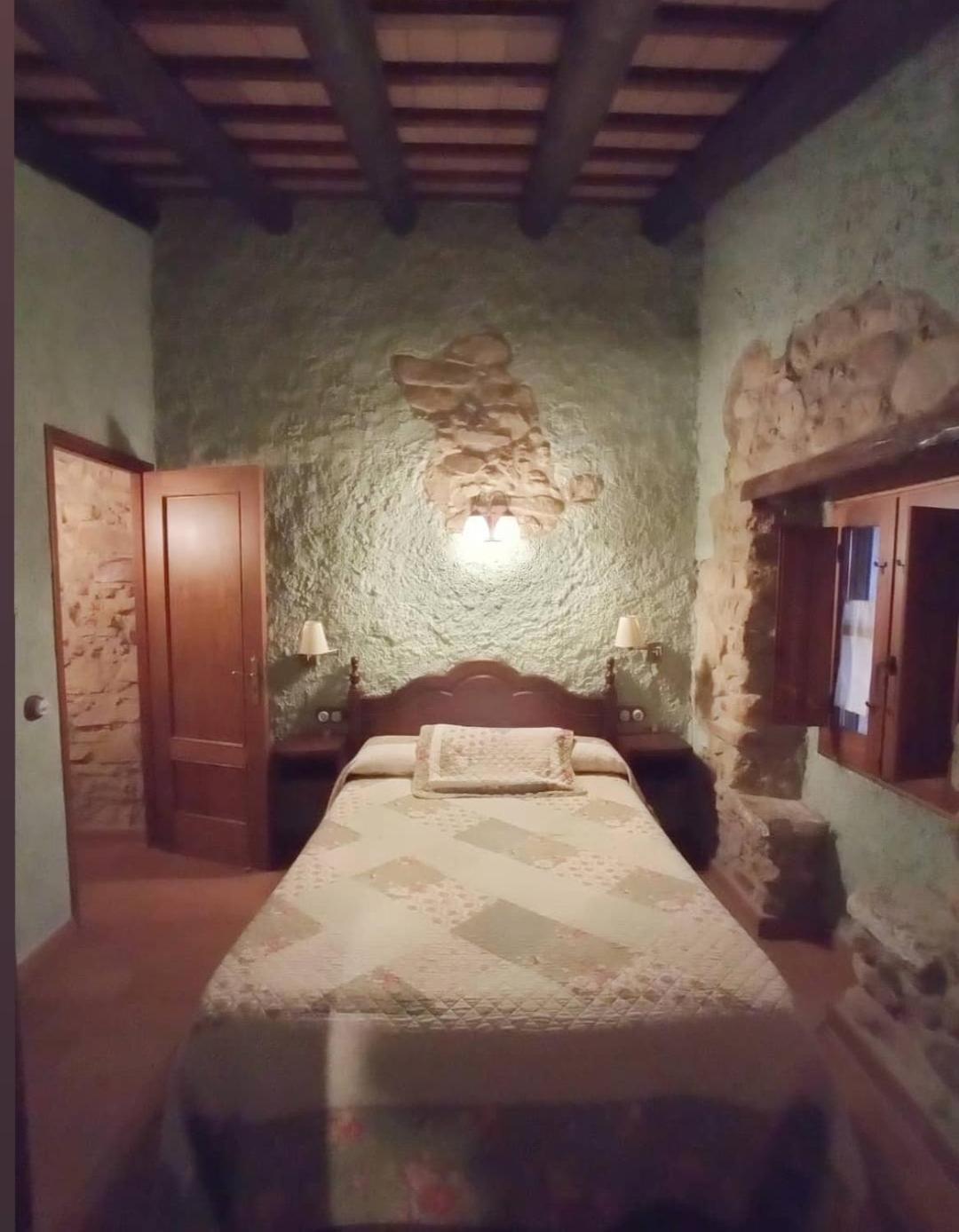 Masia Can Felip B&B Llinars del Vallès Kültér fotó