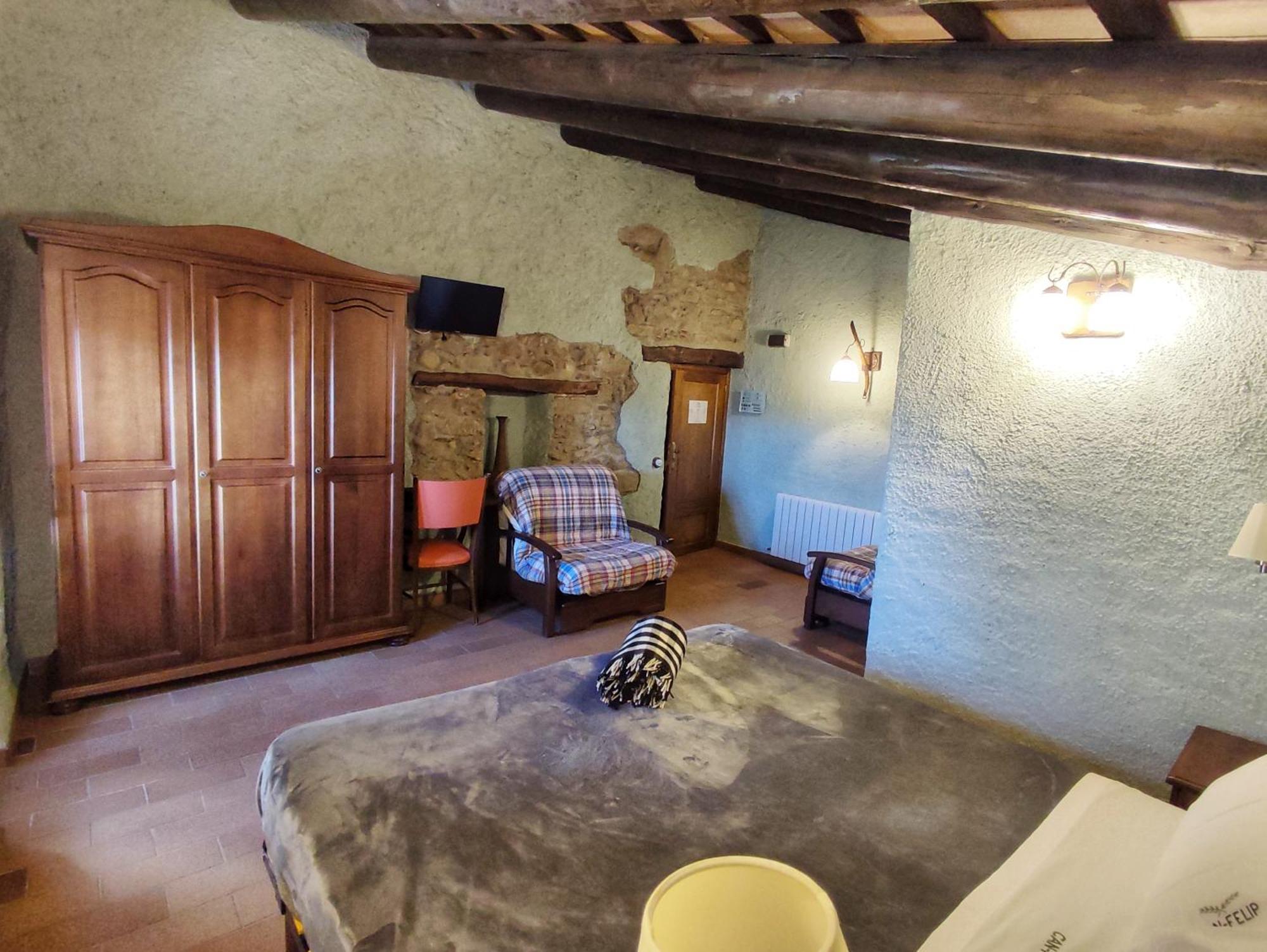 Masia Can Felip B&B Llinars del Vallès Kültér fotó
